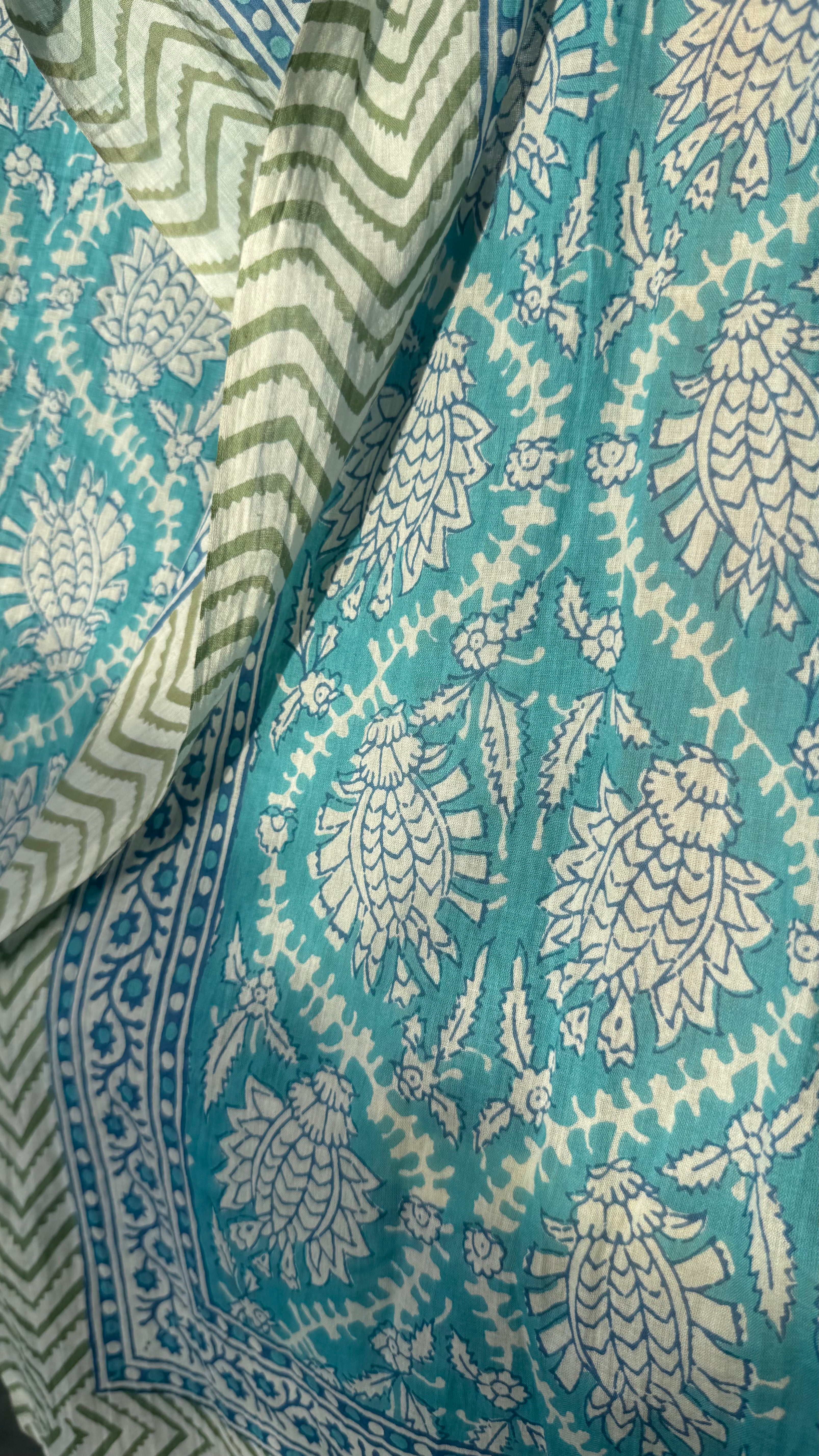 Air Mulmul Wrap - Printed Scarves
