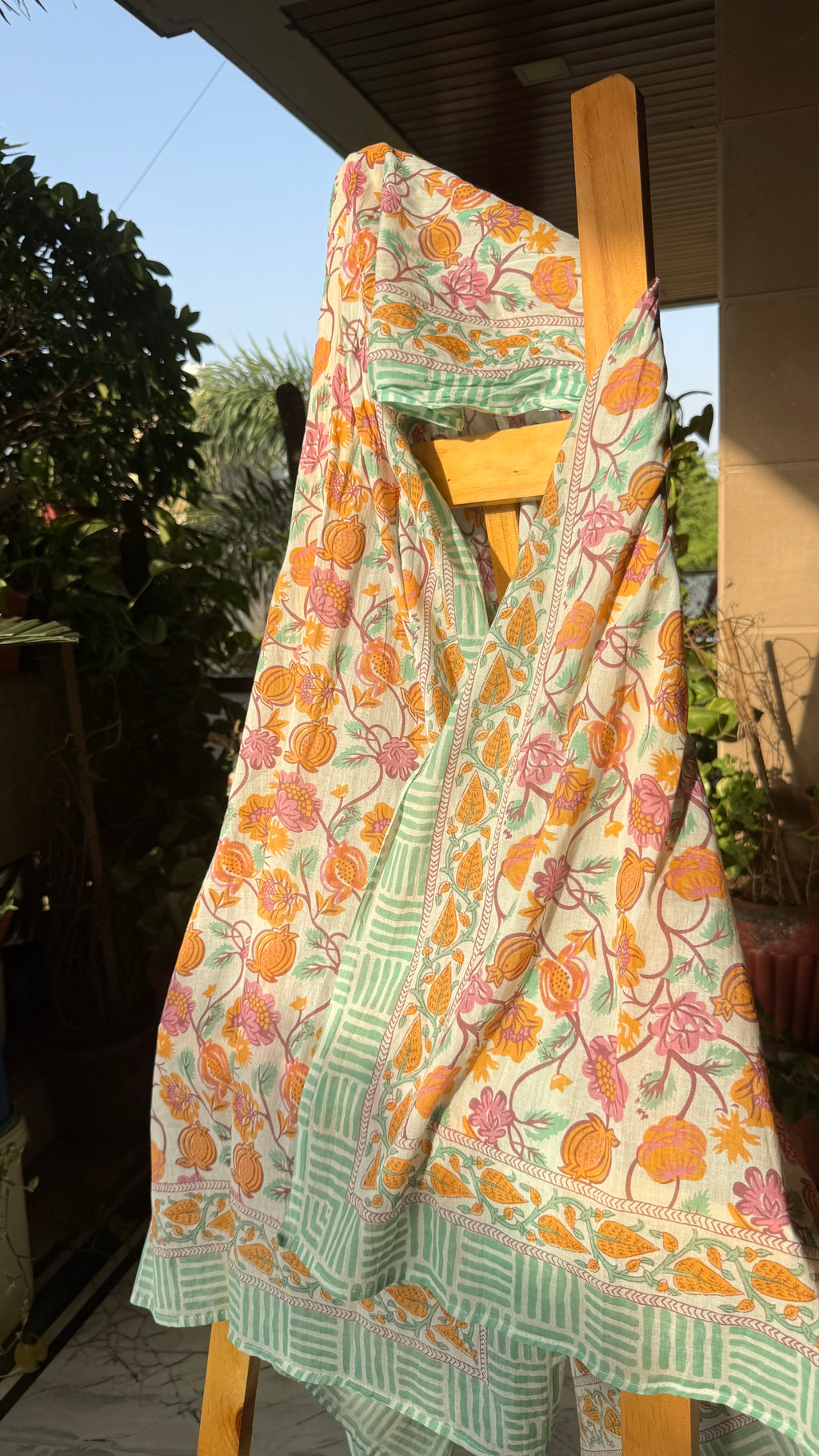 Air Mulmul Wrap - Printed Scarves