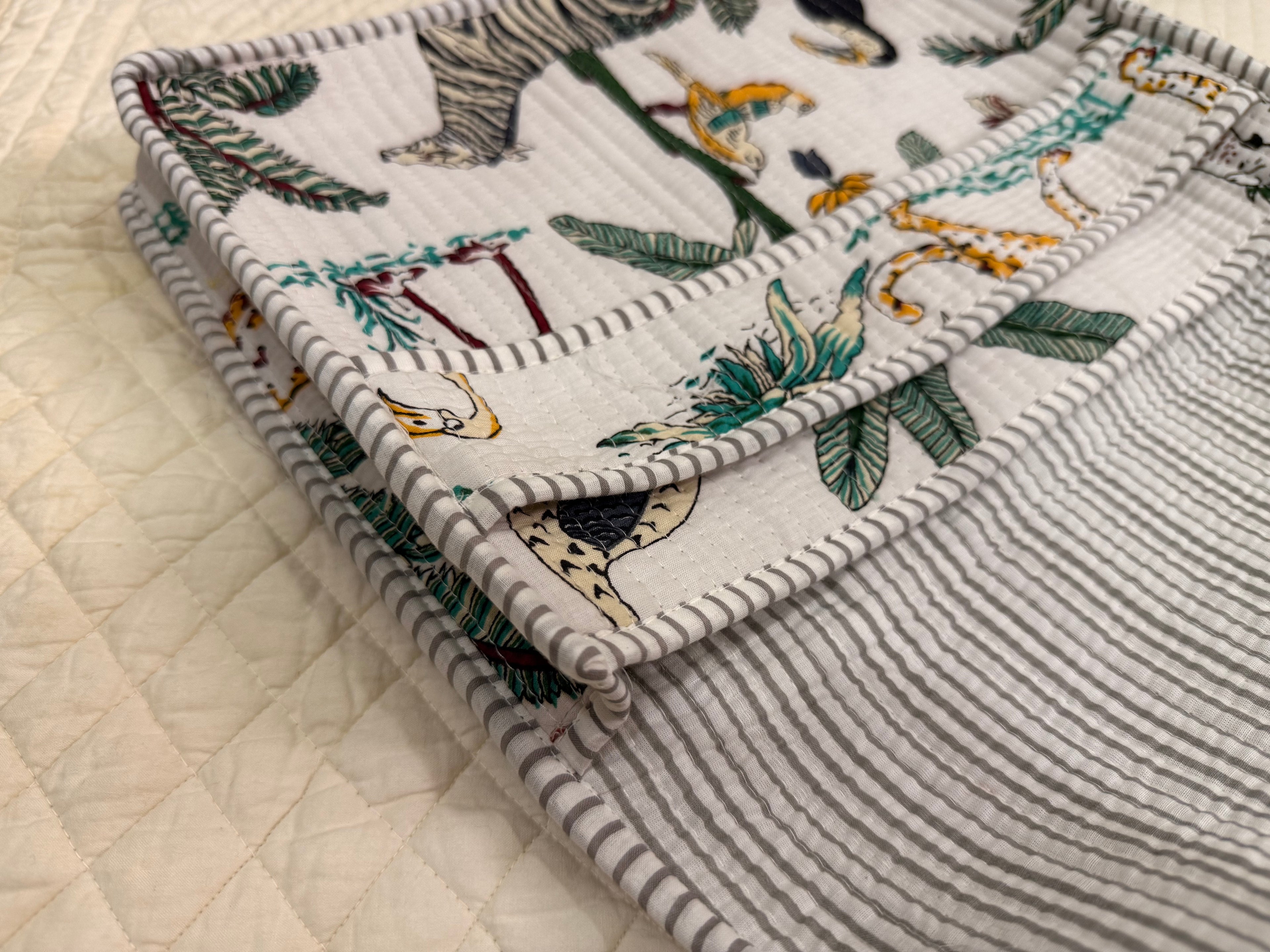 ClutchCase - Sleeve & Clutch in One